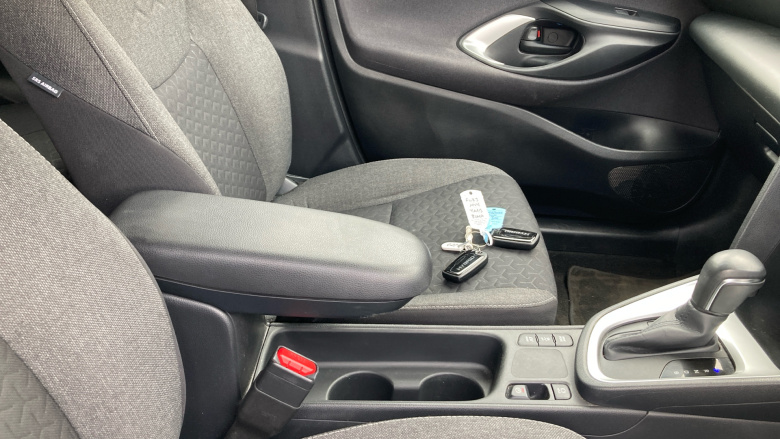 Toyota Yaris Cross 1.5 Hybrid Design 5dr CVT Hybrid Estate